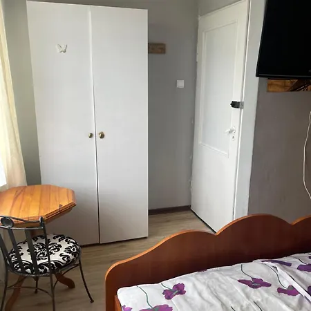 Tififi Jak Na Wloskiej Prowincji Pobierowo Exterior photo