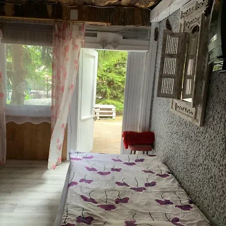 Tififi Jak Na Wloskiej Prowincji Pobierowo Exterior photo
