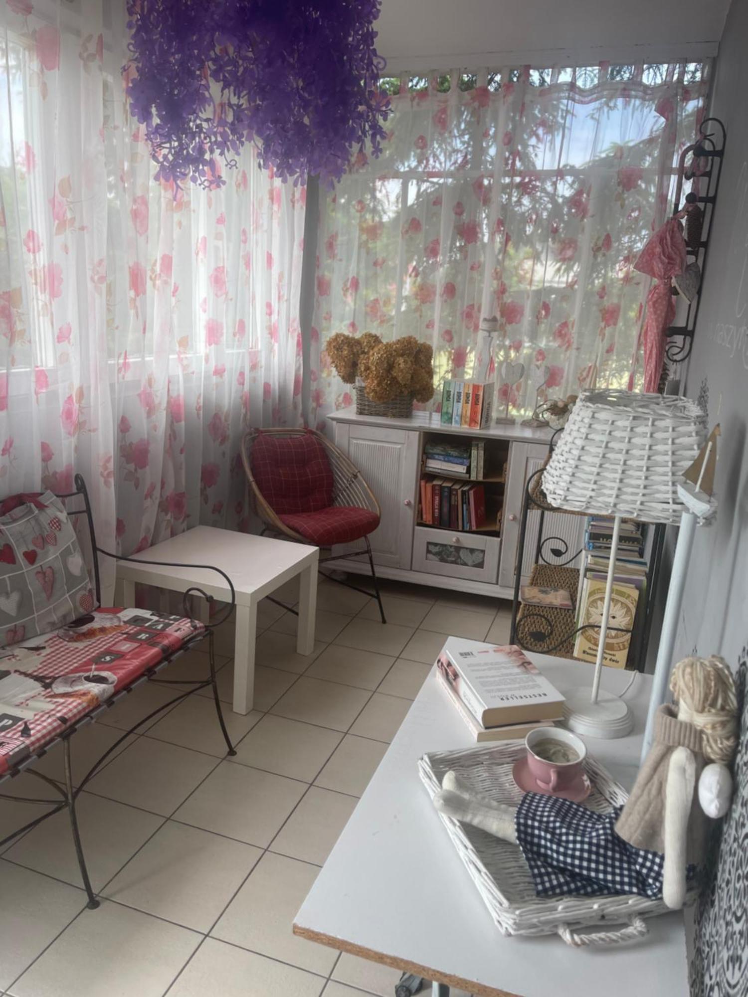 Homestay Tififi Jak Na Wloskiej Prowincji